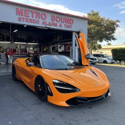Metro Sound - McLaren 720s with fresh tint