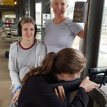 SSAA Belmont Pistol Range - Mother and daughters enjoying their shoot at SSAA Brisbane. - Gun/Rifle Ranges Near Me - Belmont, QLD SSAA Belmont Pistol Range - Mother and daughters enjoying their shoot at SSAA Brisbane. - Gun/Rifle Ranges Near Me - Belmont, QLD