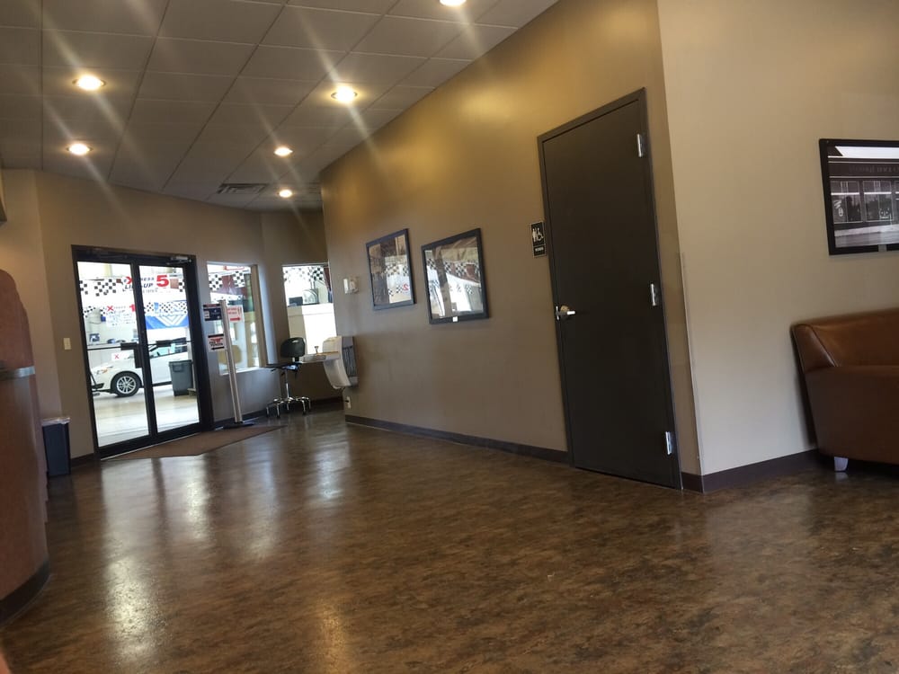 AIRPORT AUTO AUCTION Updated September 2024 Airbase Rd, Alcoa, Tennessee Car Auctions