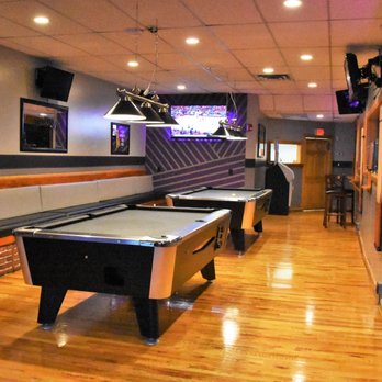 JR's Place - Pool Room - Bars Near Me - West Haven, Connecticut JR's Place - Pool Room - Bars Near Me - West Haven, Connecticut