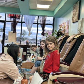 Mani Pedi Spa - Girls just wanna have fun! - Nail Salons Near Me - Lemoyne, Pennsylvania Mani Pedi Spa - Girls just wanna have fun! - Nail Salons Near Me - Lemoyne, Pennsylvania