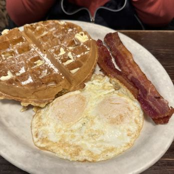Honey-Jam Cafe - Waffle bacon eggs over easy - Cafes Near Me - Bolingbrook, Illinois