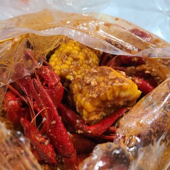 The Crawfish Hut - Cocktail Bars Near Me - Stanton, California