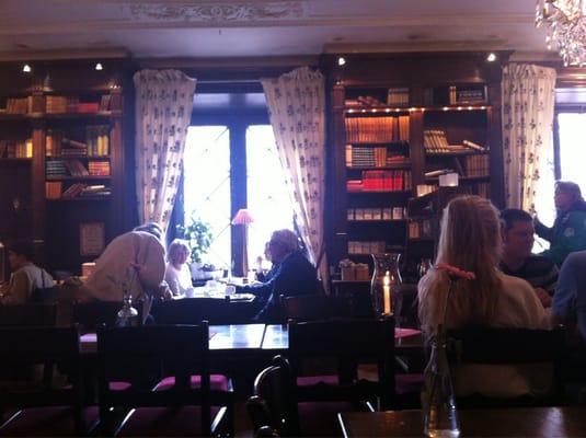 Taxinge Castle Café (Taxinge-Näsby Castle) by null