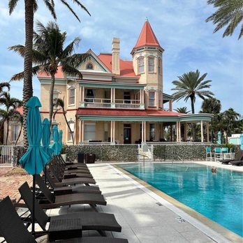 Seaside Cafe - Southernmost Mansion - Pizza Near Me - Key West, Florida Seaside Cafe - Southernmost Mansion - Pizza Near Me - Key West, Florida