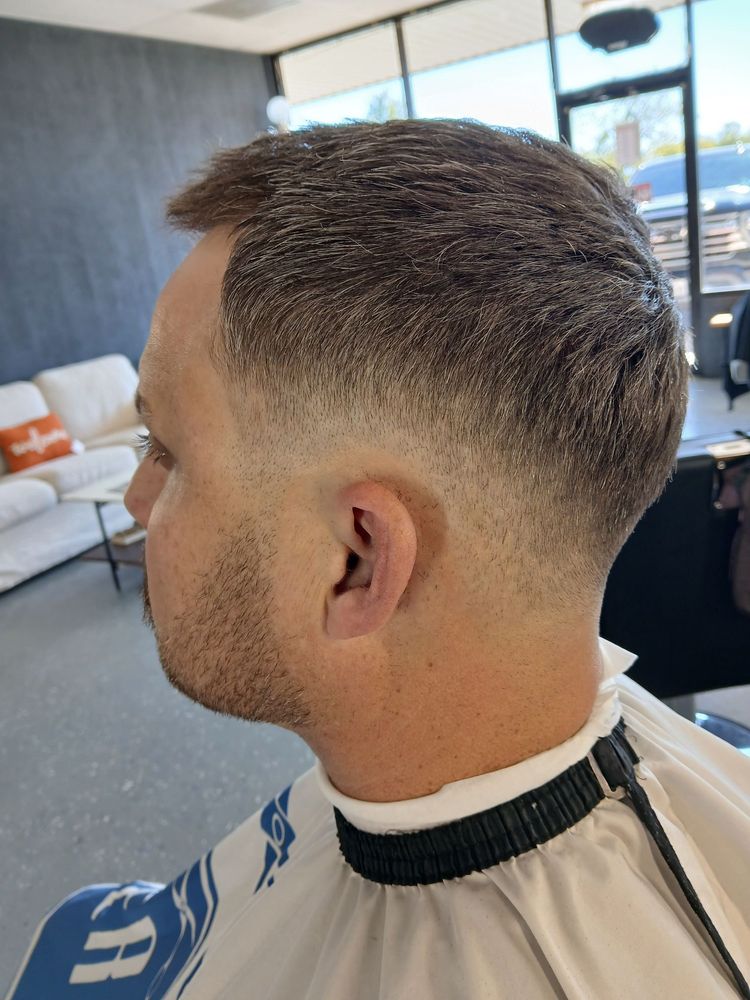 Gunter Barbershop Logo