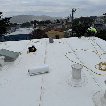 Arroyo Quality Roofing - Installing customized drip edges. - Roofing Near Me - Modesto, California