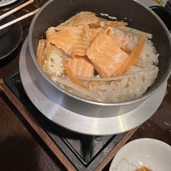 Tori Ton - Salmon & ikura kamameshi - Izakaya Near Me - Honolulu, Hawaii
