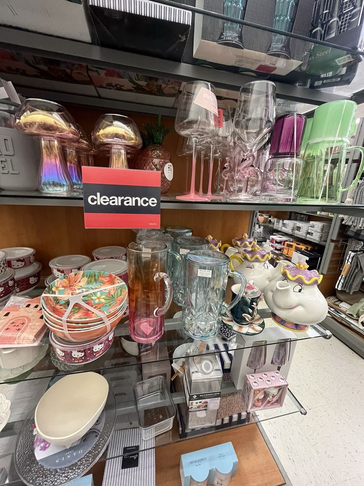 TJ MAXX Updated July 2024 11 Reviews 6653 Post Rd, North