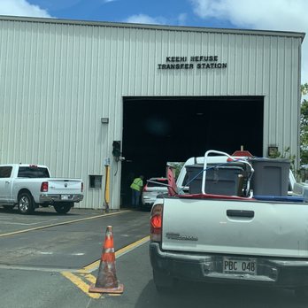Keehi Transfer Station - Entrance into their facility. Wait your turn. - Recycling Center Near Me - Honolulu, Hawaii Keehi Transfer Station - Entrance into their facility. Wait your turn. - Recycling Center Near Me - Honolulu, Hawaii