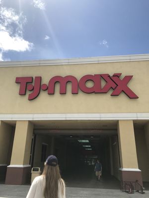 TJ MAXX - Updated January 2026 - 12 Reviews - 20505 S Dixie Hwy, Miami