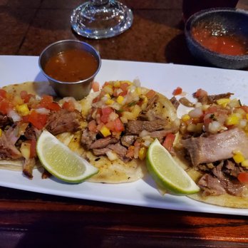 El Vaquero Mexican Restaurant - The amazing carnitas tacos - Mexican Near Me - Columbus, Ohio El Vaquero Mexican Restaurant - The amazing carnitas tacos - Mexican Near Me - Columbus, Ohio