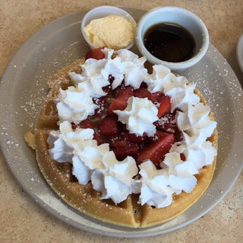 Bill's Cafe - Strawberries ' n Cream Belgian Waffle - American Near Me - San Jose, California Bill's Cafe - Strawberries ' n Cream Belgian Waffle - American Near Me - San Jose, California