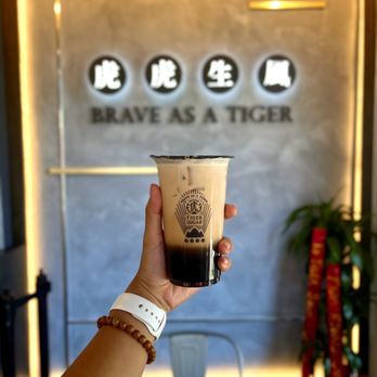 Tiger Sugar - 6. Black Sugar Boba Black Tea Latte Cream Mousse - Bubble Tea Near Me - Los Angeles, California Tiger Sugar - 6. Black Sugar Boba Black Tea Latte Cream Mousse - Bubble Tea Near Me - Los Angeles, California