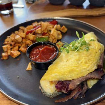 Pradera Brunch - Applewood Omelette - Breakfast & Brunch Near Me - Baldwin Park, California Pradera Brunch - Applewood Omelette - Breakfast & Brunch Near Me - Baldwin Park, California