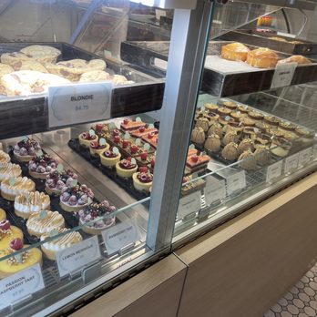 Eclair Bakery - Bakeries Near Me - New York, New York Eclair Bakery - Bakeries Near Me - New York, New York