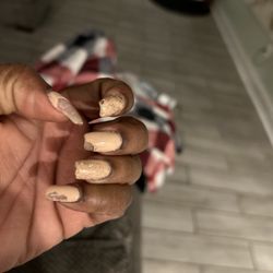 Paradise Nail Salon - Only been done 1 week and I am a regular there for 2 yrs!! I'm soo upset. This is the second time and I'm done!!
