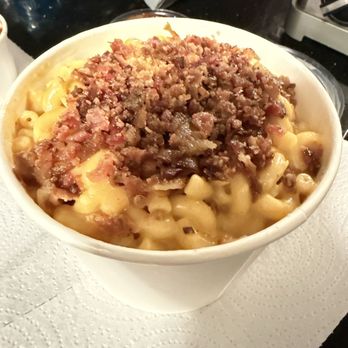 Smokehouse 41 - Bacon mac and cheese (large) - Barbeque Near Me - Oakhurst, California