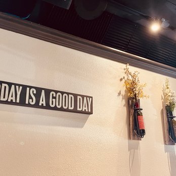 Dreez - Inside - Breakfast & Brunch Near Me - Elko, Nevada