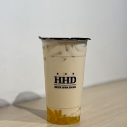 Jasmine Milk Tea with Mango Coco Jelly