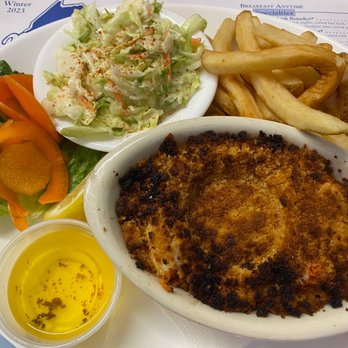 Maine Diner - Lobster Pie - Diners Near Me - Wells, Maine