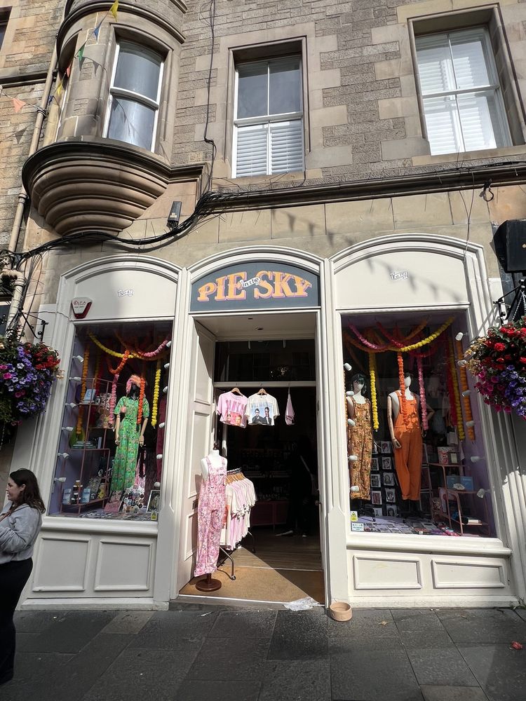 PIE IN THE SKY Updated September 2024 11 Reviews 47 Cockburn