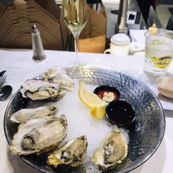 The Oyster Bar - Bars Near Me - Stateline, Nevada The Oyster Bar - Bars Near Me - Stateline, Nevada