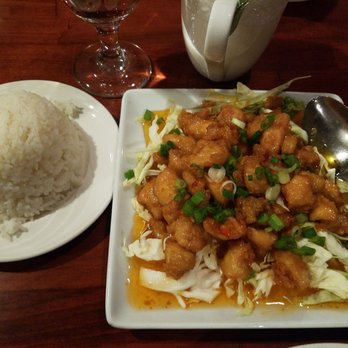 Thai Chili - Golden chicken w/steam rice - Thai Near Me - Reno, Nevada Thai Chili - Golden chicken w/steam rice - Thai Near Me - Reno, Nevada