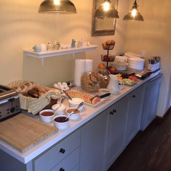 Coachman's Inn - Hotels Near Me - Carmel, California