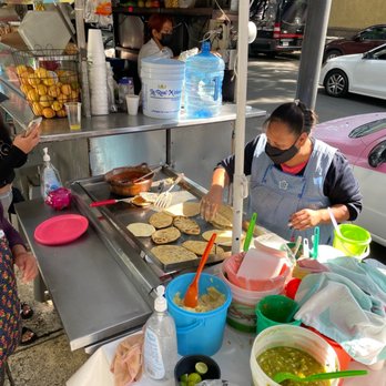 Eat Mexico - Chicken and beef quesadilla - Food Tours Near Me Eat Mexico - Chicken and beef quesadilla - Food Tours Near Me