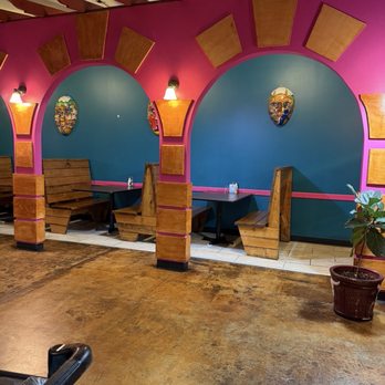 El Toro - Interior - Mexican Near Me - Dayton, Tennessee