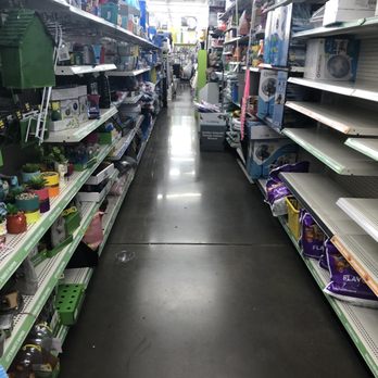 Dollar General - Lots of empty shelves - Discount Store Near Me - Uhrichsville, Ohio Dollar General - Lots of empty shelves - Discount Store Near Me - Uhrichsville, Ohio