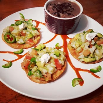 Jaree' Gourmet - Scallop ceviche tostadas and black beans - Personal Chefs Near Me Jaree' Gourmet - Scallop ceviche tostadas and black beans - Personal Chefs Near Me