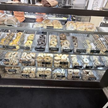 Manhattan Bagel - Lots of fresh BAGELS!!! - Bagels Near Me - Vienna, Virginia