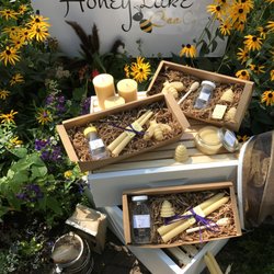 Honey Lake Bee - Handmade beeswax candles and local honey.