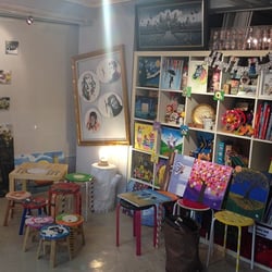Chocolart Studio - artistic decoration inside