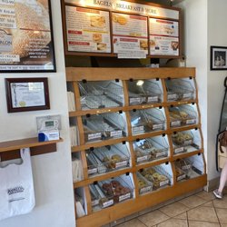 Avalon Bagels To Burgers - Bagel selection