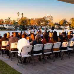 Lake Forest Sun & Sail Club - Amphitheatre seating