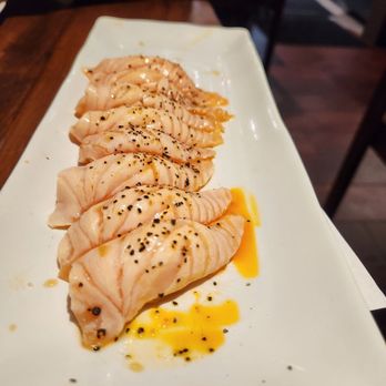 Sake 2 Me Sushi - Peppered Salmon - Sushi Bars Near Me - Cerritos, California Sake 2 Me Sushi - Peppered Salmon - Sushi Bars Near Me - Cerritos, California