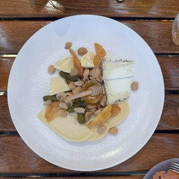 Early Mountain Vineyards - Cheese platter - Wineries Near Me - Madison, Virginia