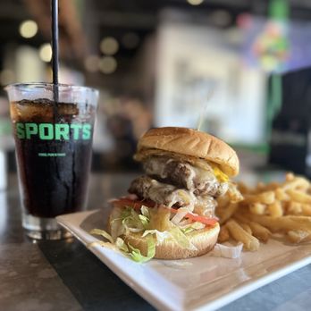 Sports Kitchen - Sports Bars Near Me - Tiverton, Rhode Island Sports Kitchen - Sports Bars Near Me - Tiverton, Rhode Island