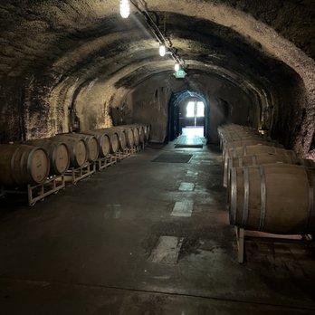 Beringer Vineyards - Wineries Near Me - St. Helena, California
