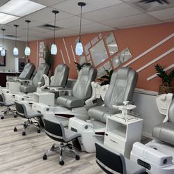 King Nails