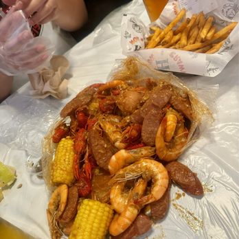 HOT N JUICY CRAWFISH - Updated April 2025 - 782 Photos & 1135 Reviews