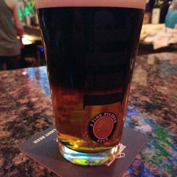 Bardi's Bar & Grill - Now THAT'S a Black and Tan! - American Near Me - Pequannock, New Jersey