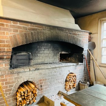 Raleigh Tavern - Bakeries Near Me - Williamsburg, Virginia Raleigh Tavern - Bakeries Near Me - Williamsburg, Virginia