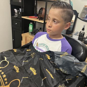 Phenix Salon Suites - Barbers Near Me - Chino Hills, California Phenix Salon Suites - Barbers Near Me - Chino Hills, California