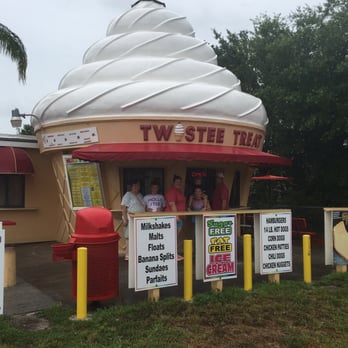 Twistee Treat - Family under the ice cream - Ice Cream & Frozen Yogurt Near Me - Hudson, Florida Twistee Treat - Family under the ice cream - Ice Cream & Frozen Yogurt Near Me - Hudson, Florida