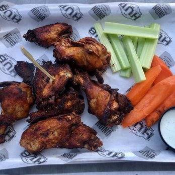 Union Grill & Tap - The award-winning (and gluten free) dry rub smoked wings - Gastropubs Near Me - Gilbert, Arizona
