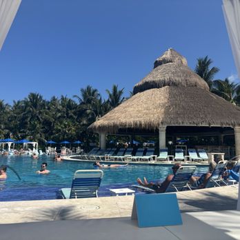 Paradise Beach - Beaches Near Me - Martínez de La Torre, VER